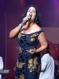 Yenisel Valdés <br>Nombre artístico: Yenny